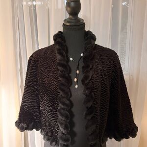 Sue Wong Black Faux Fur Trim Shrug